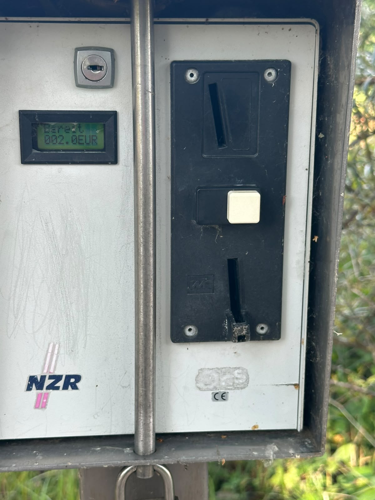 Parkautomat am Campingplatz Lippe